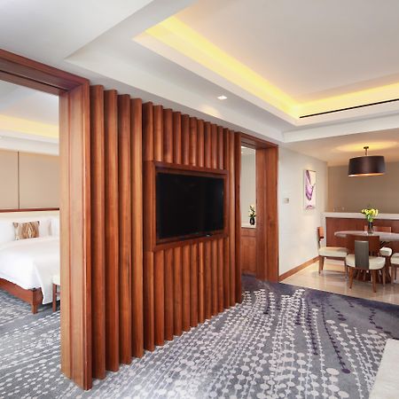 Intercontinental Jinan City Center By Ihg Esterno foto
