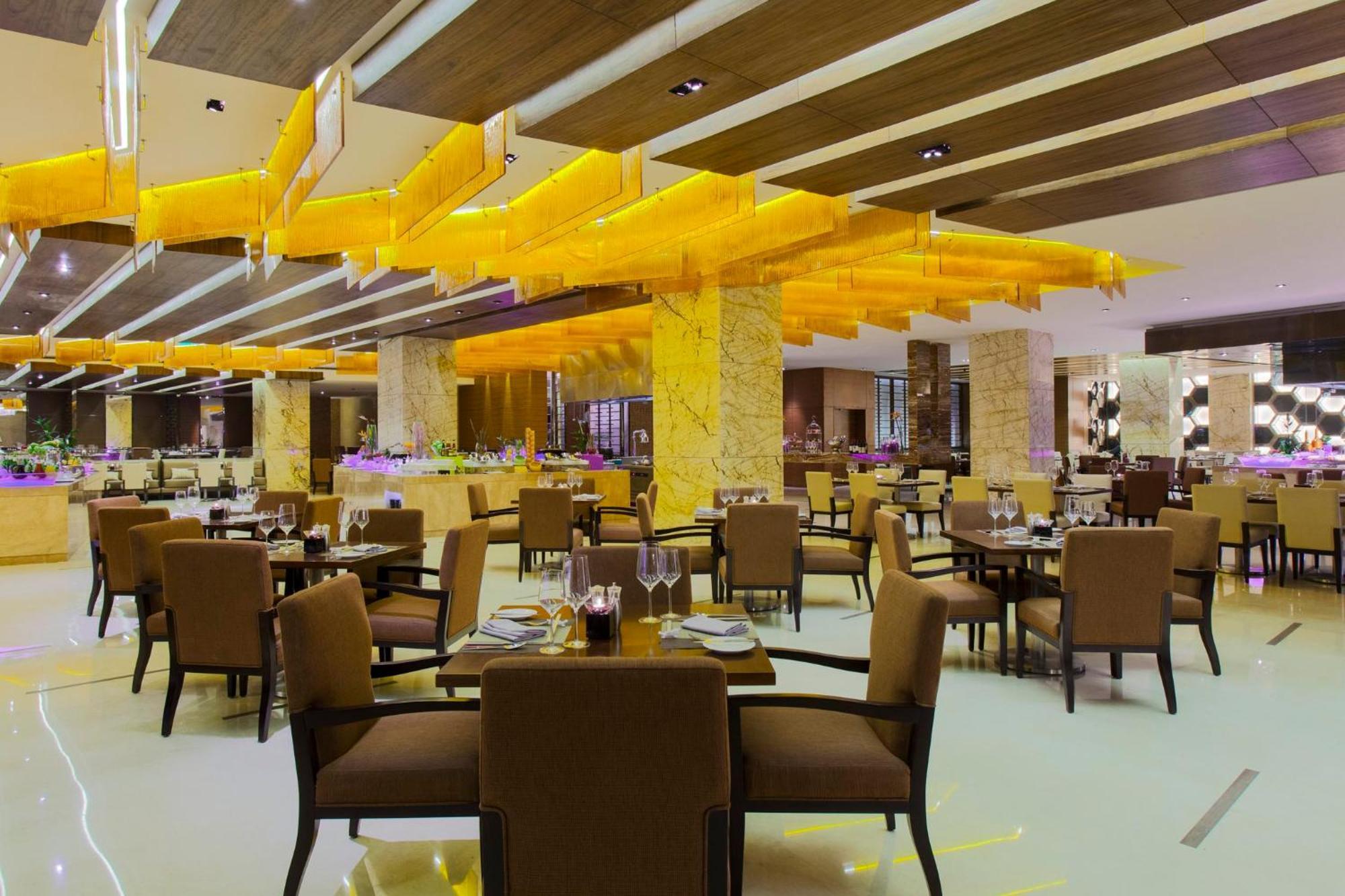 Intercontinental Jinan City Center By Ihg Esterno foto